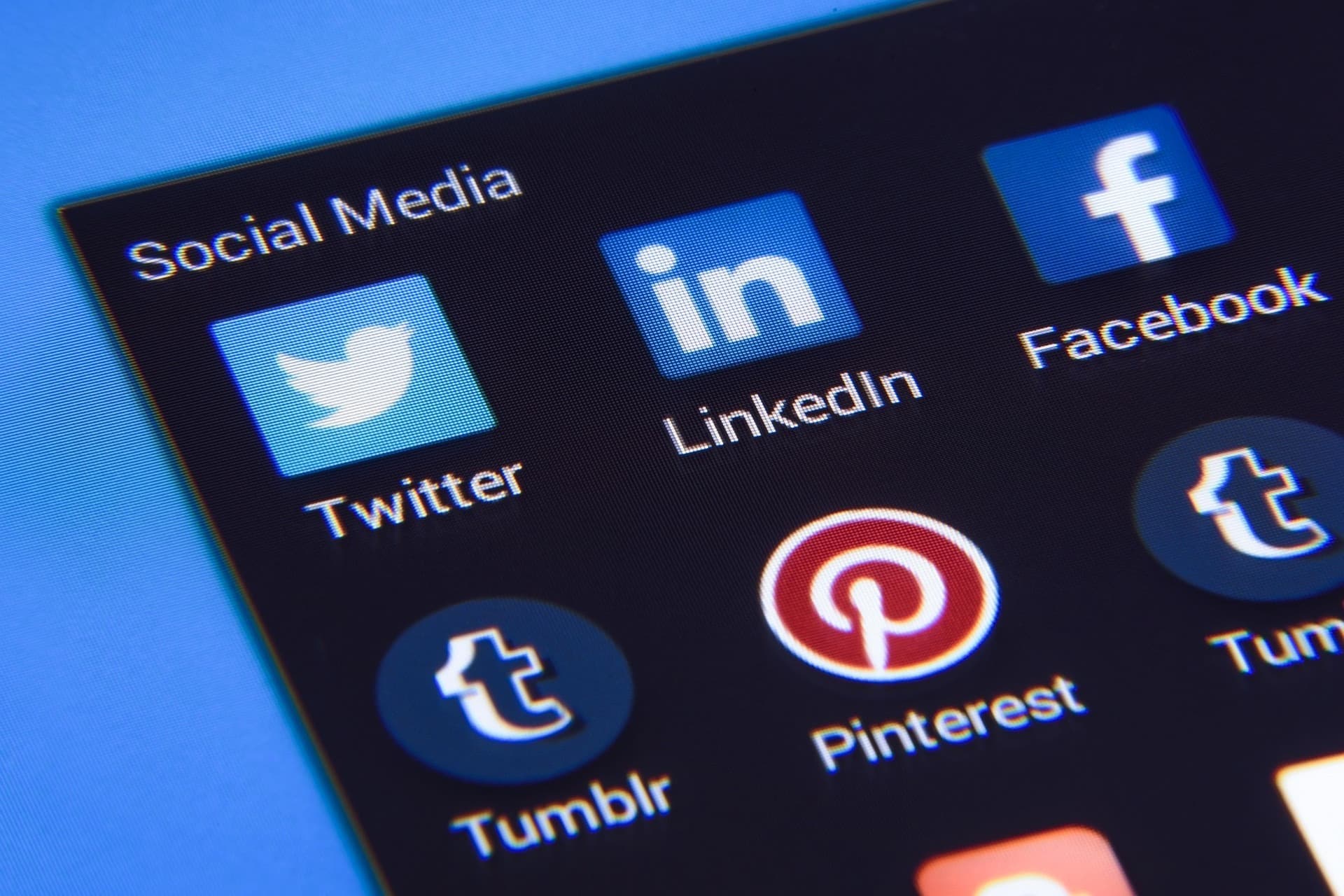 A Generation Already Hooked? Why the UAE's Social Media Ban May Be Fighting Yesterday's Battle