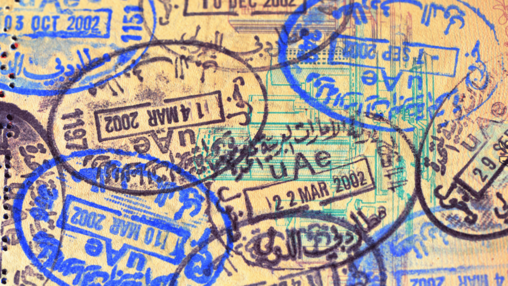 How long can you stay in UAE after your visit visa expires? 1 grace-period-uae-visit-visa